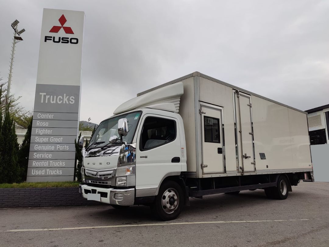三菱 FUSO Canter 易手車 8.2 噸