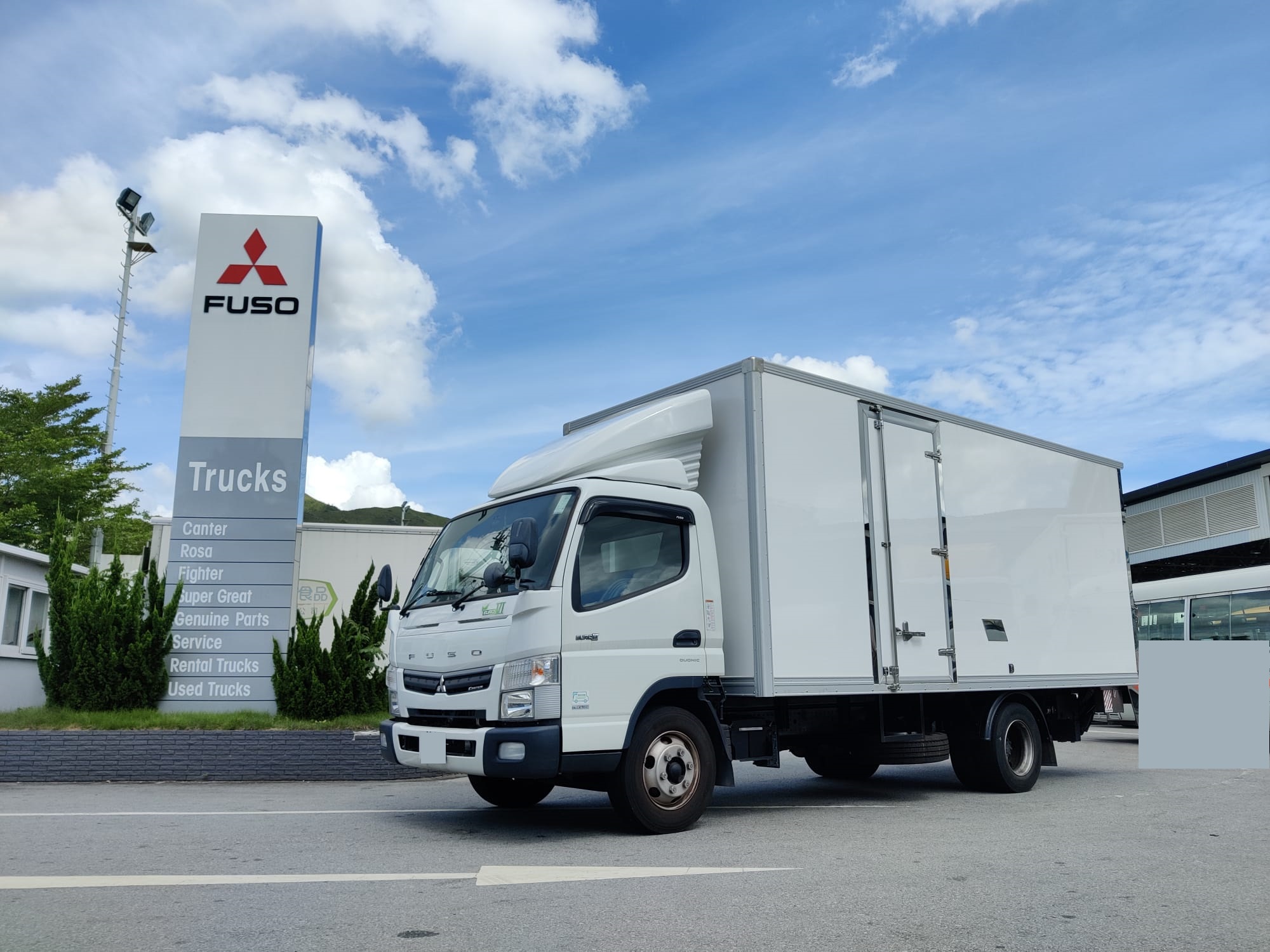 三菱 FUSO 5.5 噸易手車 Mitsubishi FUSO 5.5 Tonnes Pre-owned Truck