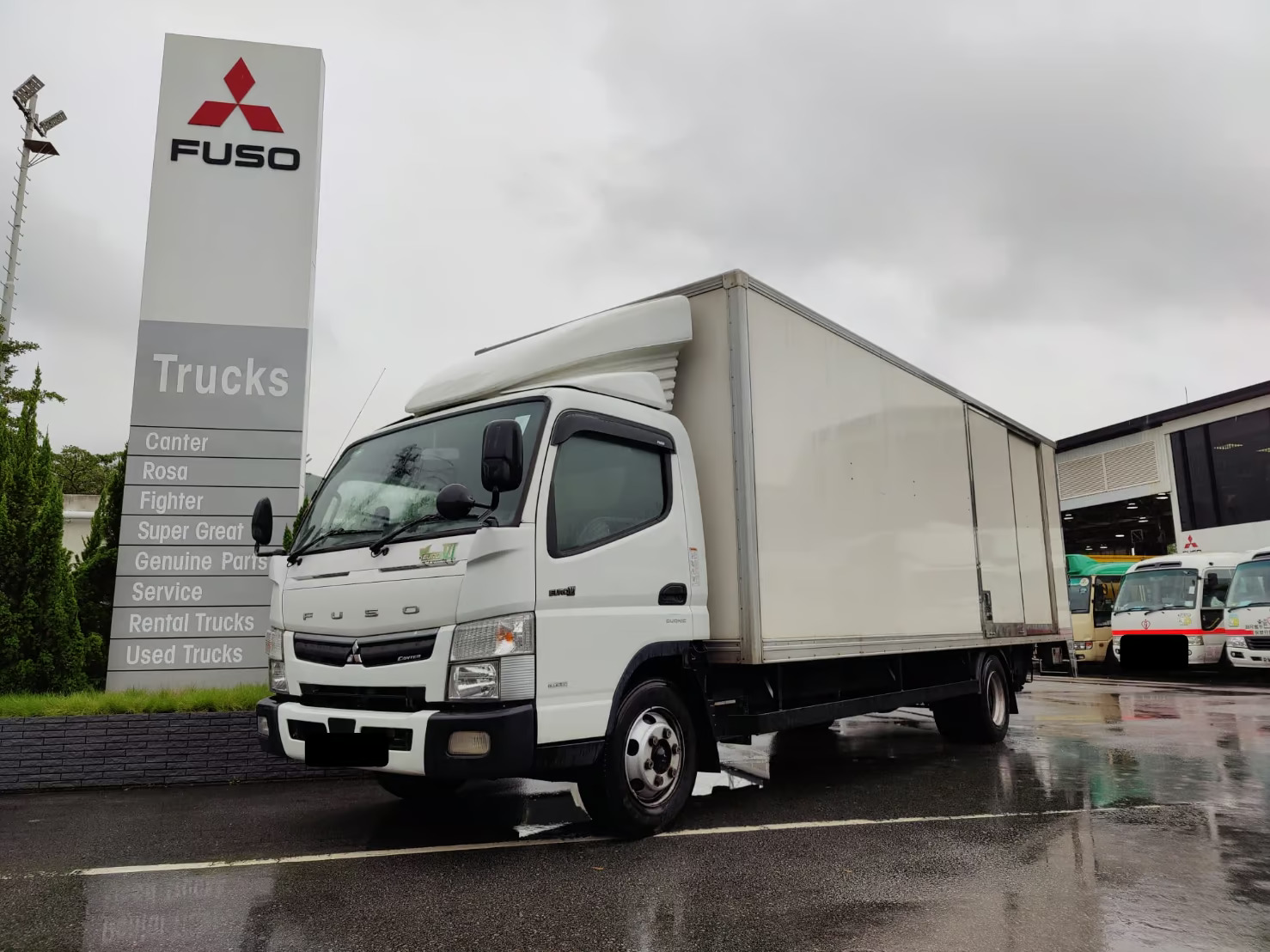 三菱 FUSO 8.2 噸易手車 Mitsubishi FUSO 8.2 Tonnes Pre-owned Truck